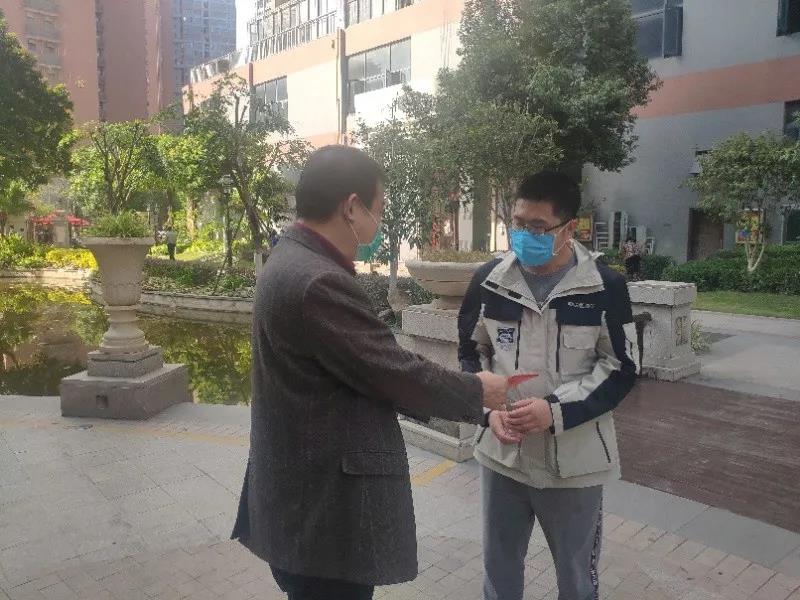 确保赴鄂一线医护人员子女就近入读优质幼儿园 晋江市双拥办走访慰问抗疫家属解难题办实事
