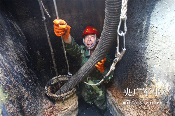 张喜忠：从掏粪工到国庆观礼台嘉宾，“北漂”退伍老兵的人生逆袭