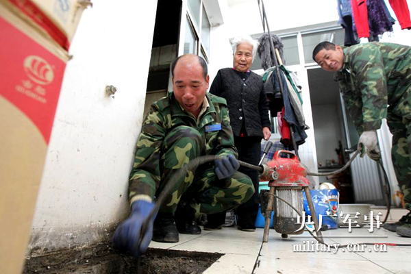 张喜忠：从掏粪工到国庆观礼台嘉宾，“北漂”退伍老兵的人生逆袭