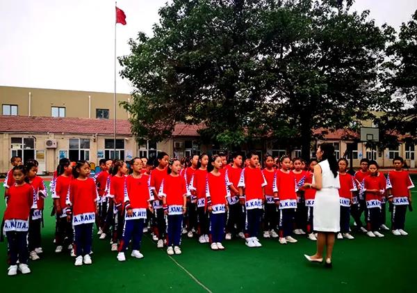 韩静：倾情国防推后浪