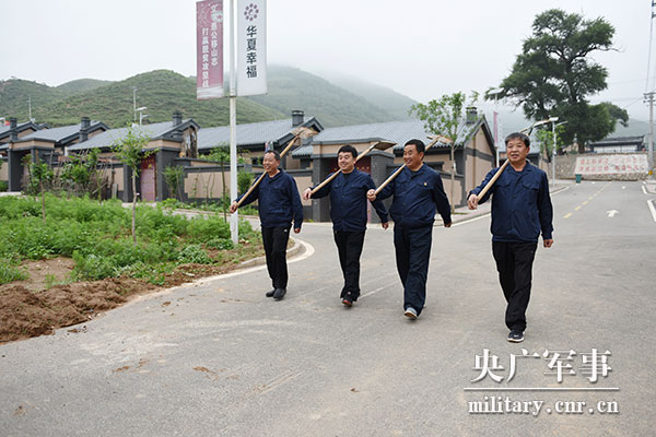 梁建明：驻村扶贫1200多天，镌刻在十八盘村的乡土深情