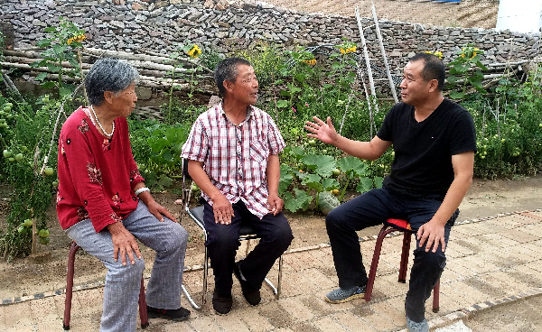 马谦：从“爱兵模范”到“爱民书记”，扶贫路上真情依然
