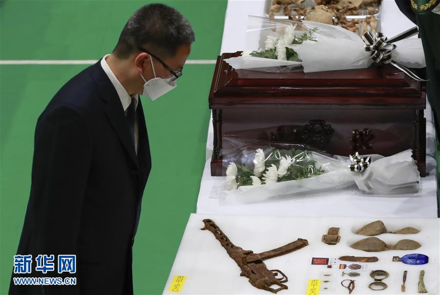 第七批在韩中国人民志愿军烈士遗骸装殓仪式在仁川举行-