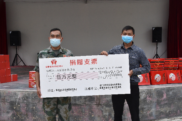 安振江：战场余生不了情