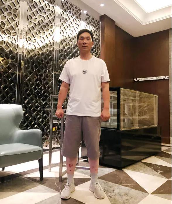 退役不褪色，暴雨中，这些退役军人真给力