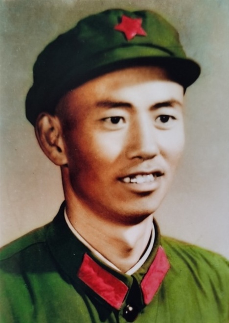 这名一等功老兵，才是我们最该追的星！