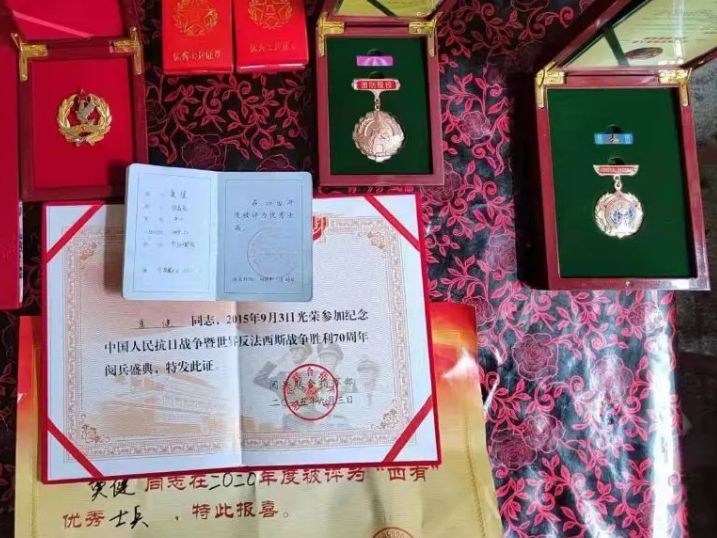 点赞！退役军人跳入河中救出5岁儿童
