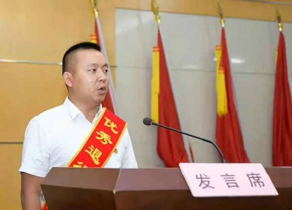 中国退役军人·在希望的田野上丨普国兵：金沙江畔“兵支书”，用青春点亮彝岭山乡