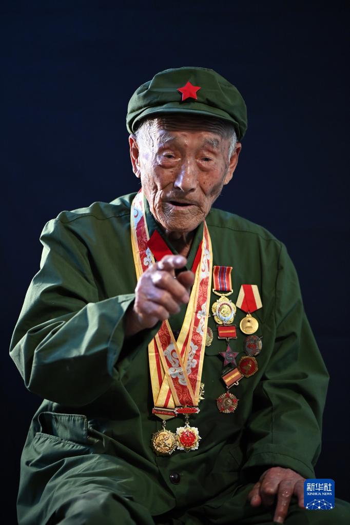 1128897338_16599205926401n.jpeg 浴血荣光丨致敬抗战老战士——张立忠-云南能投军创产业投资有限公司