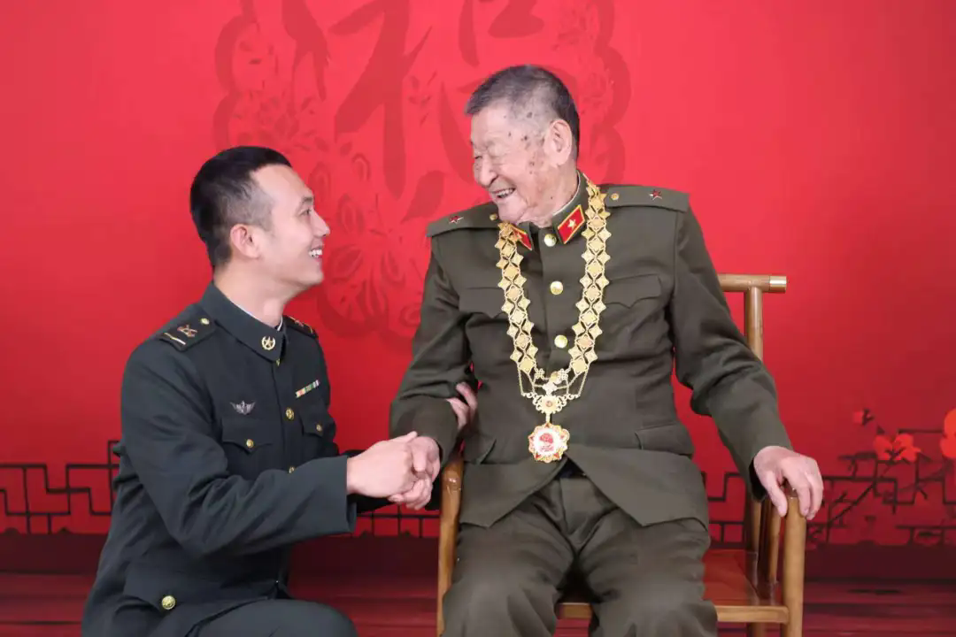2024，致敬那些温暖了岁月的老兵