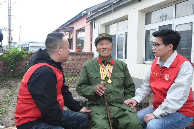 纪念中国人民抗日战争暨世界反法西斯战争胜利80周年·寻访老兵足迹主题宣传活动展播（四）|  抗战老兵王凤广：炮火硝烟中忘生死 和平年代献余热